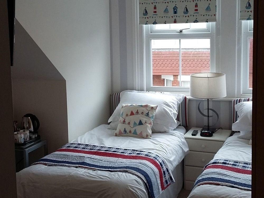 Cambridge House Guest House WTA-toernooi van WTA-toernooi van Eastbourne Buitenkant foto